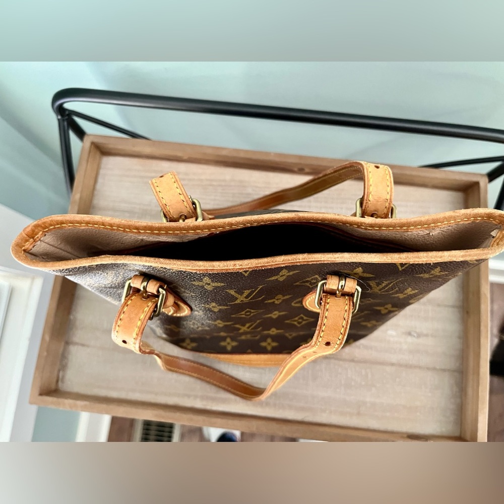 Louis Vuitton Authentic Monogram Petite Bucket Bag ✨Vintage✨ - Picture 11 of 16